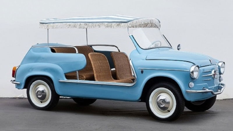 Pebble Beach, venduta per 108.000 euro una Fiat 600 Jolly Ghia del 1961