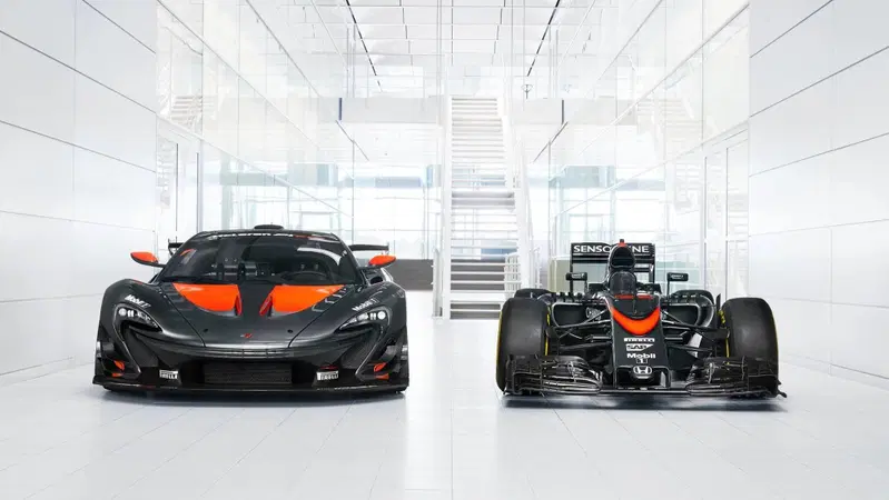 McLaren P1 GTR: &ldquo;l&rsquo;abito&rdquo; da Formula 1