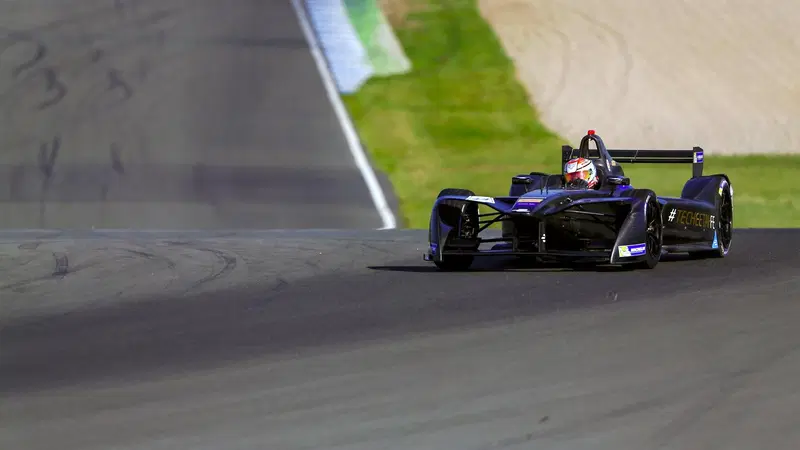 Formula E, Vergne al top nei test a Donington