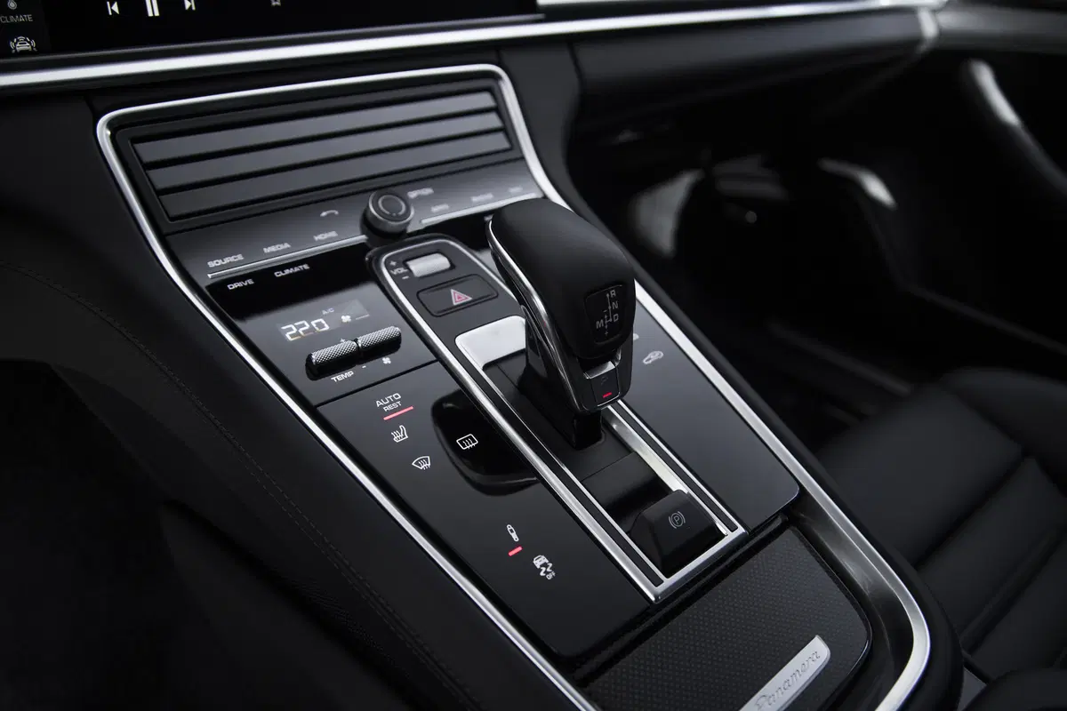 Porsche Panamera Turbo [Video] (28)