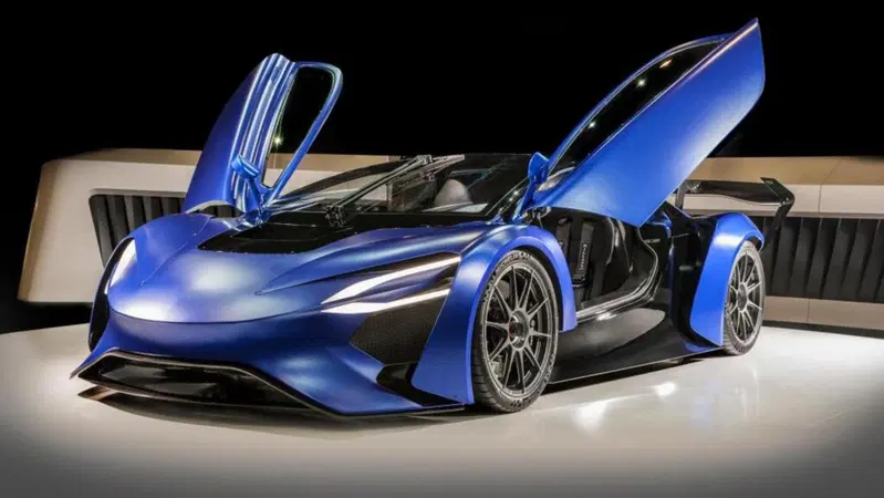 Techrules: un po' di Italia nella supercar basata sulla GT96