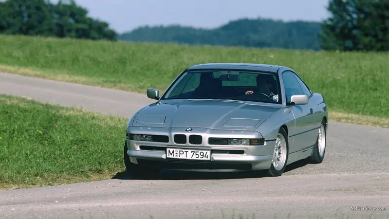 BMW Serie 8: presto il ritorno dell'anti-Classe S?