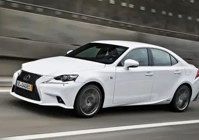 Lexus IS festeggia il milione di unità vendute