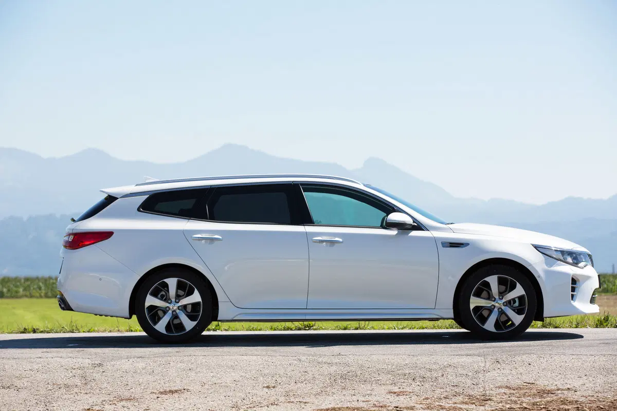 Kia Optima Sportswagon 1.7 VGT GT-Line [Video Prima Impressioni] (4)