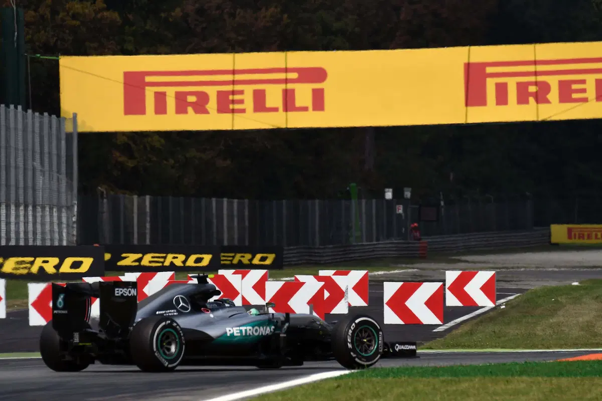 F1, Gp Italia 2016, FP3: (23)