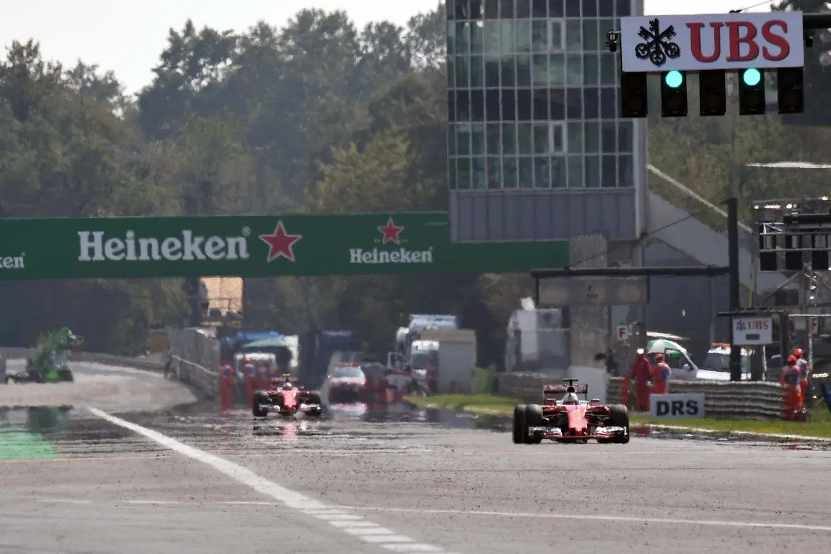 F1, Gp Italia 2016, FP3: (32)