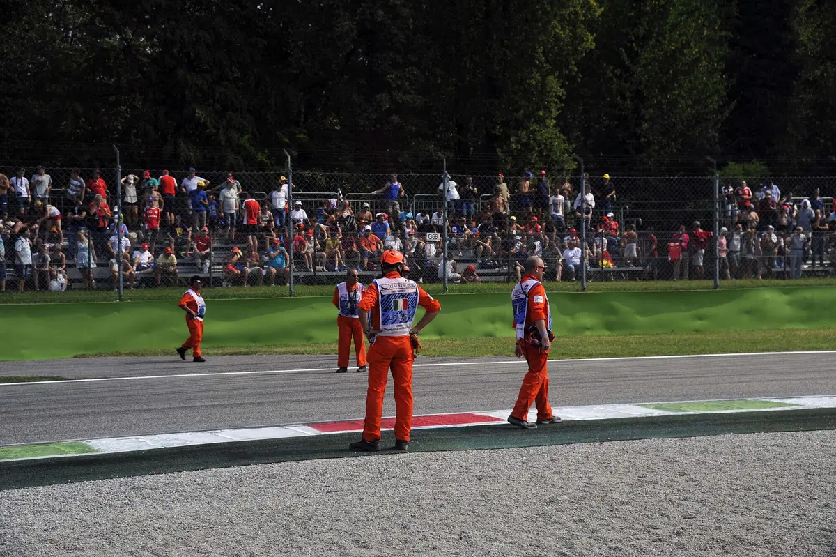 F1, Gp Italia 2016: pole per Hamilton. Terzo Vettel (2)