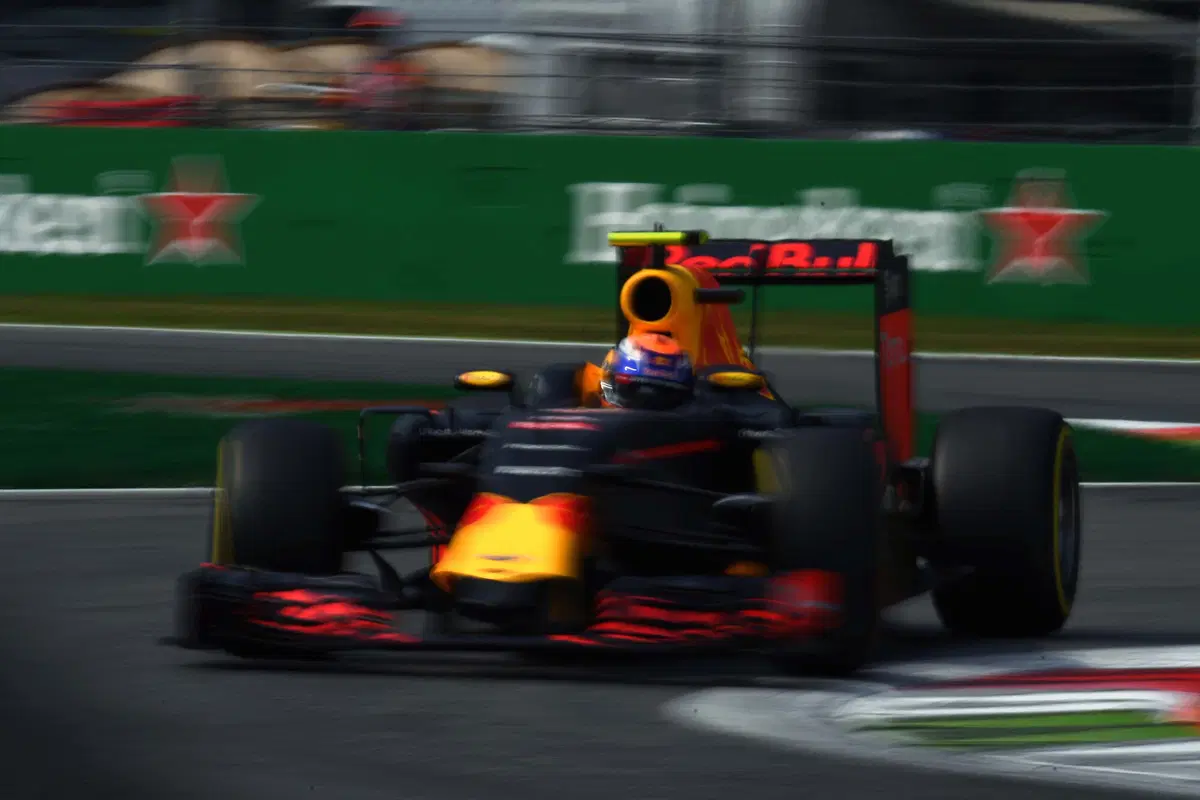 F1, Gp Italia 2016: pole per Hamilton. Terzo Vettel (21)
