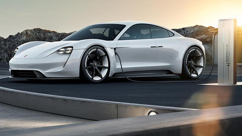 La Porsche Mission E ha ricevuto il via libera per la produzione. La vedremo prima della fine del decennio