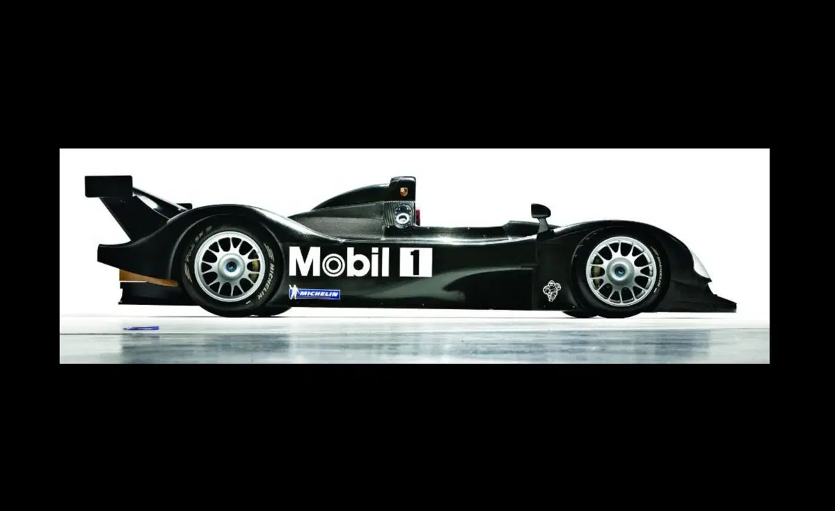 Porsche: un prototipo donò il suo V10 F1 alla Carrera GT (per far nascere la Cayenne) (2)