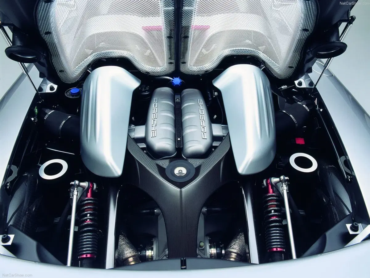 Porsche: un prototipo donò il suo V10 F1 alla Carrera GT (per far nascere la Cayenne) (7)