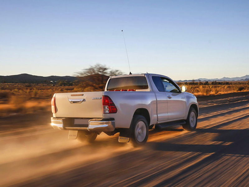 Toyota Hilux 2.D-4D 2WD 2 porte Extra Cab