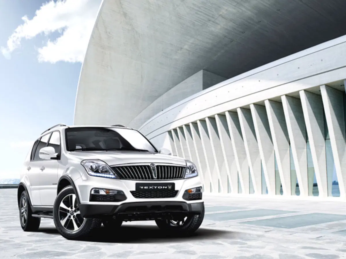 Ssangyong Rexton W Diesel 2WD M/T (2)