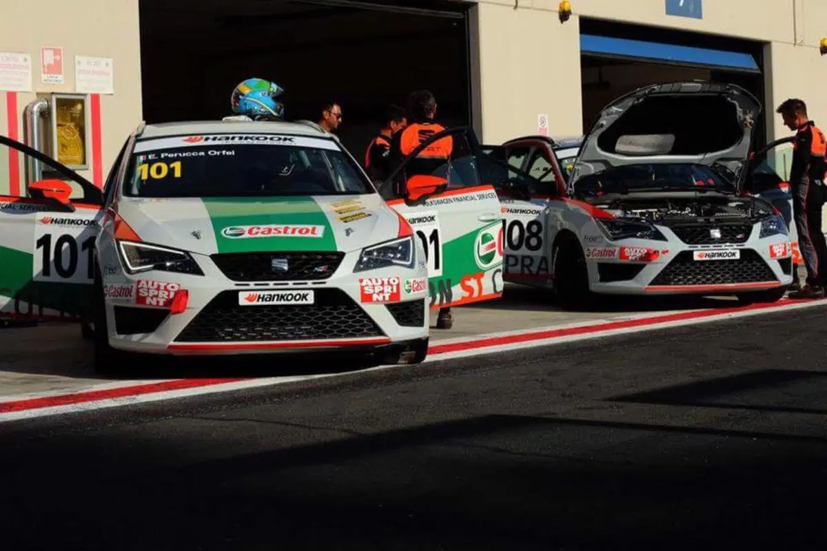 Seat Leon Cupra ST TCS: doppio 2° a Vallelunga per Perucca (2)