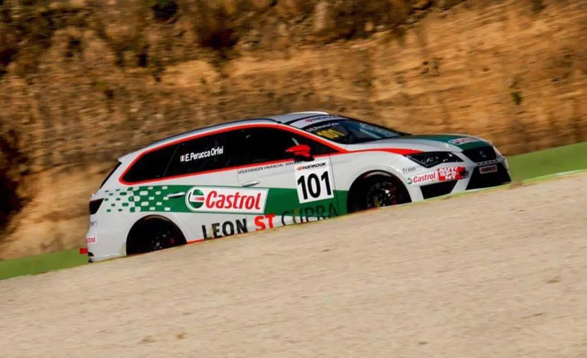  Seat Leon Cupra ST TCS: doppio 2° a Vallelunga per Perucca (3)