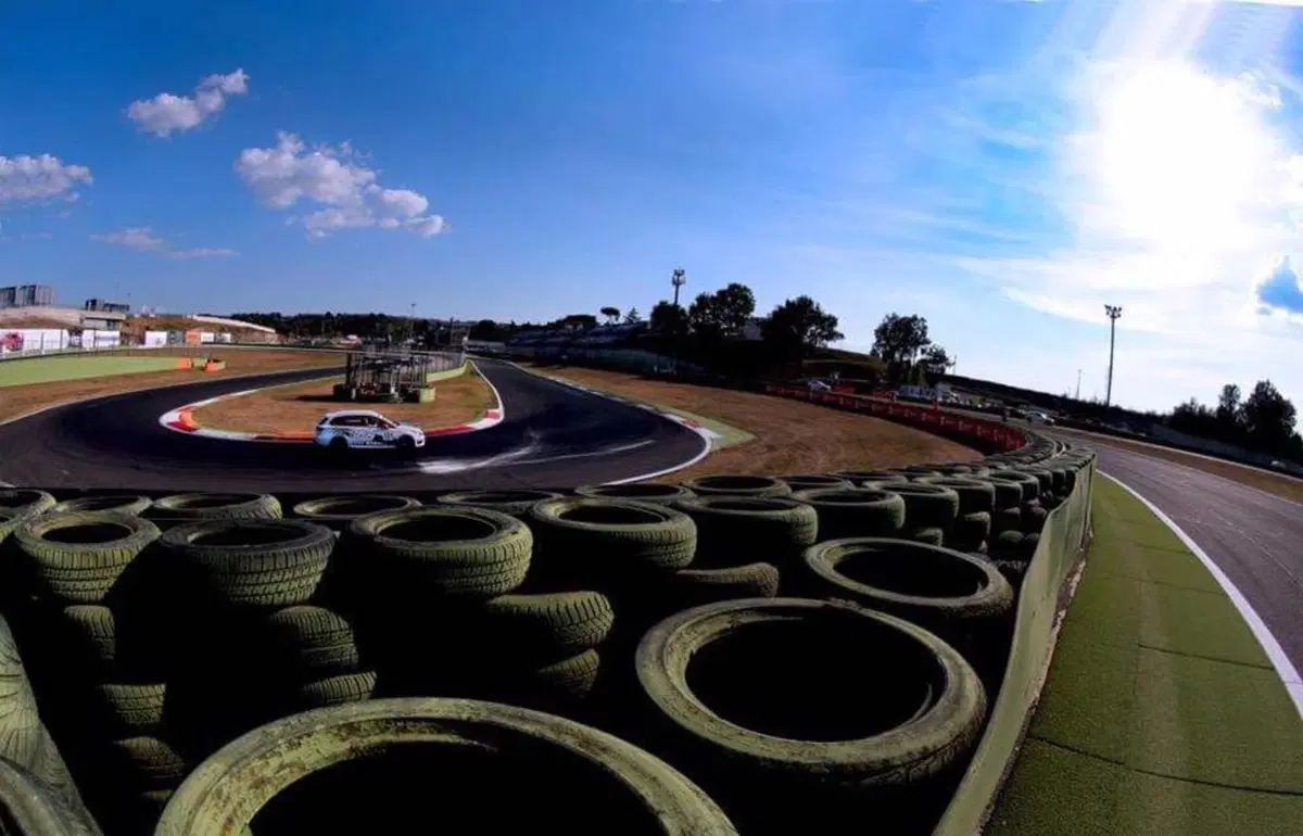  Seat Leon Cupra ST TCS: doppio 2° a Vallelunga per Perucca (8)