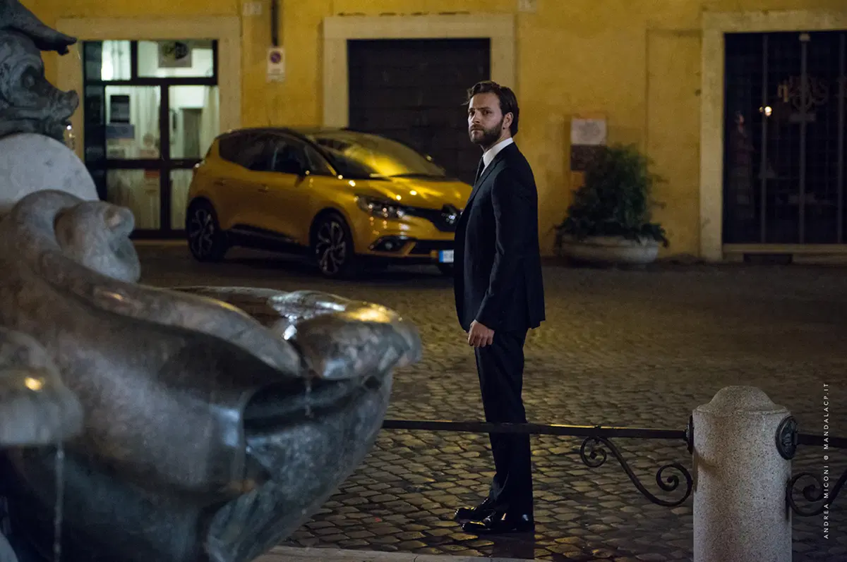 Renault ti dà i pezzi, tu crei il tuo film. Con Scenic nasce il primo cortometraggio modulare (2)