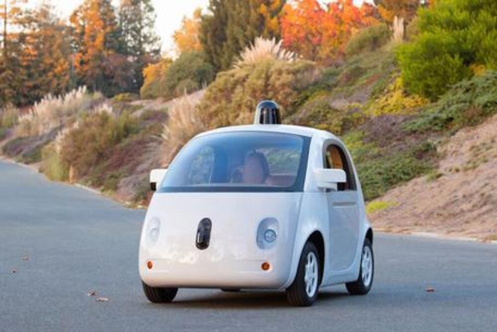 Anche Google sta compiendo i primi passi verso la guida autonoma