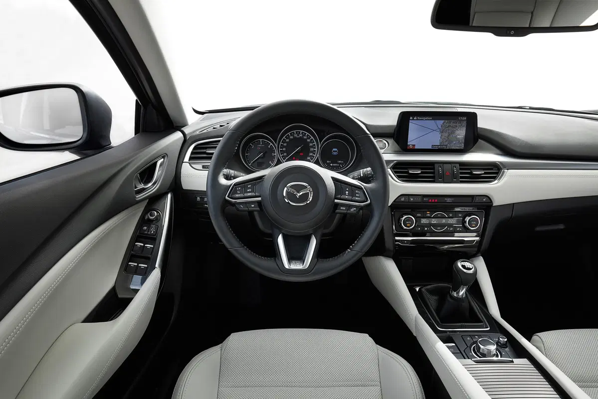 Mazda6: ecco come cambia con il restyling 2017