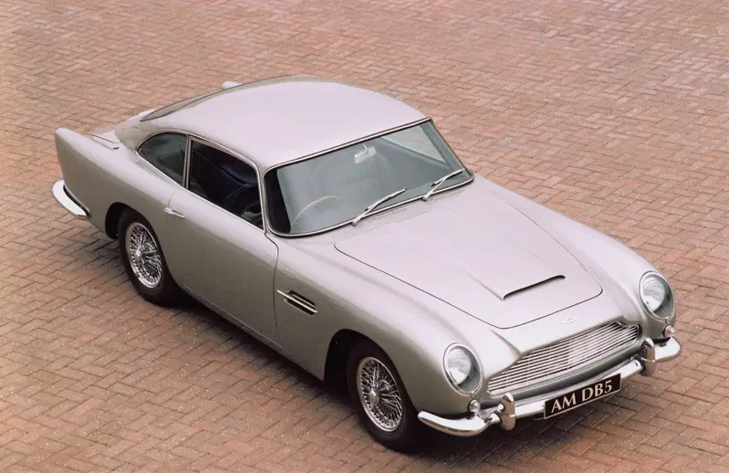 Anche 007 ha portato alla fama Touring, grazie all'Aston Martind DB5