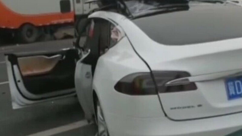 Tesla: emerge un altro incidente mortale in Cina [Video]