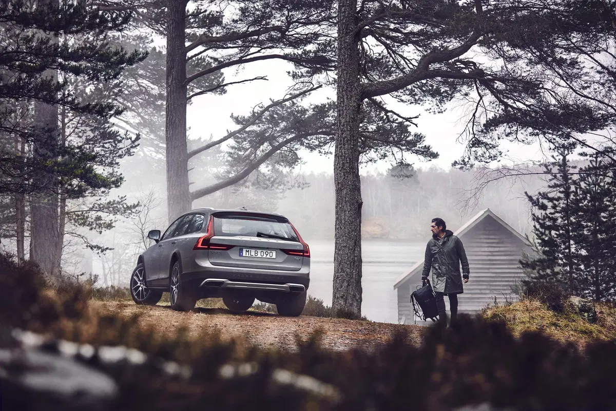 Volvo V90 Cross Country, potente e confortevole (10)