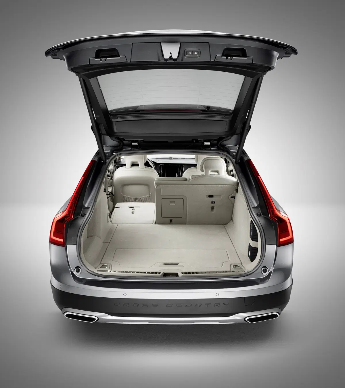 Volvo V90 Cross Country, potente e confortevole (21)