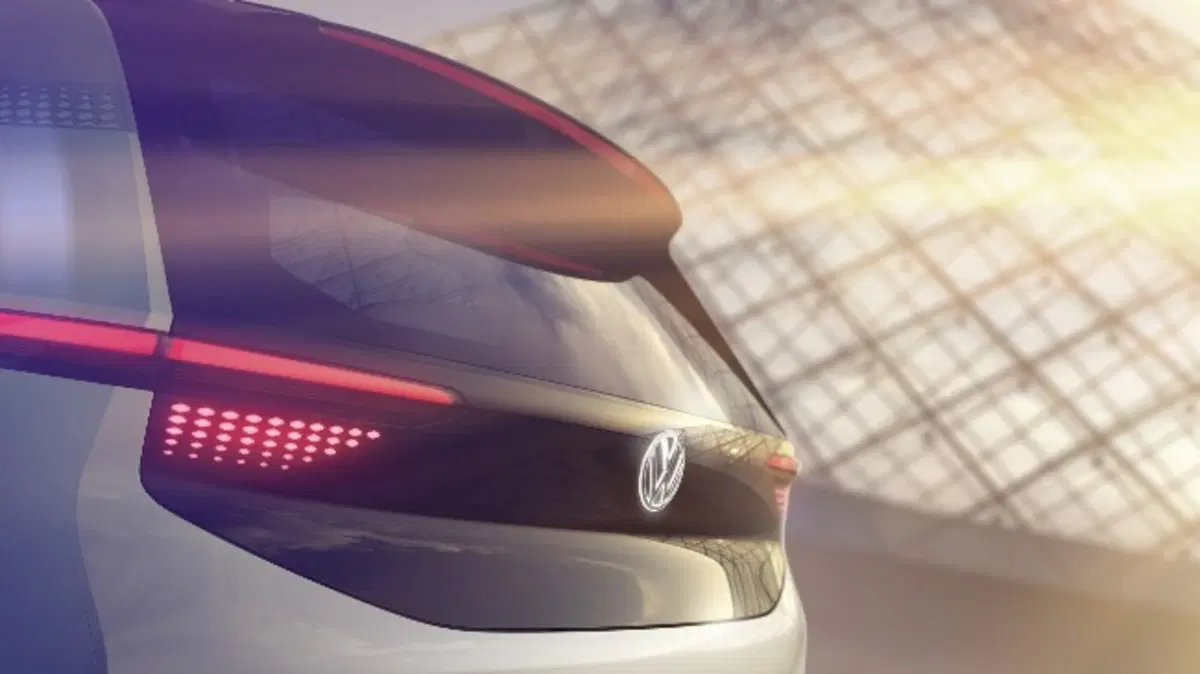 Volkswagen, concept elettrica al Salone di Parigi 2016 (2)