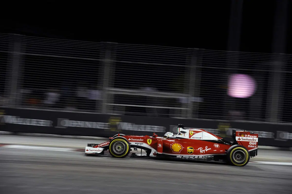 F1, Gp Singapore 2016, FP3: (33)