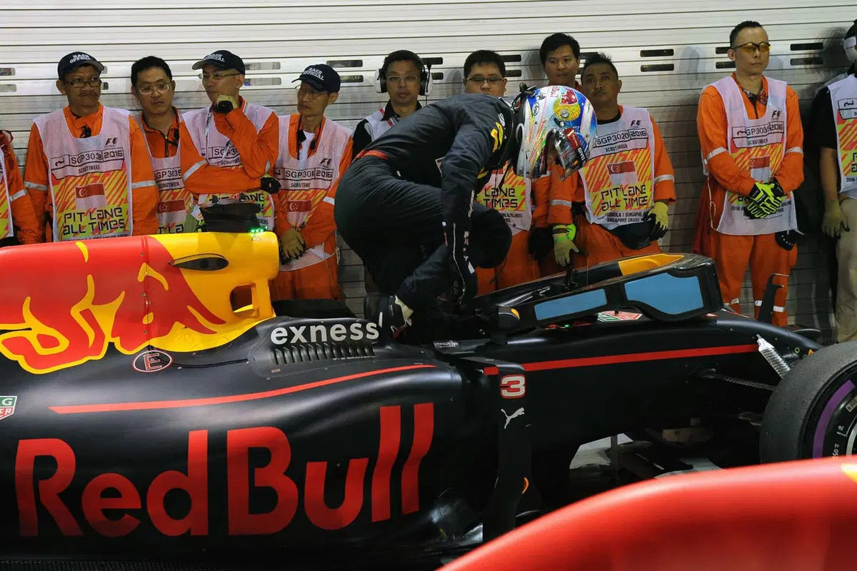 F1, Gp Singapore 2016: pole per Rosberg (34)