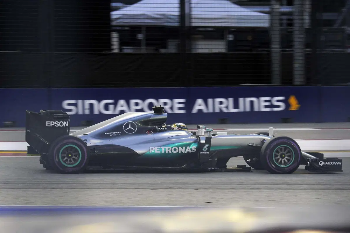 F1, Gp Singapore 2016: pole per Rosberg (6)