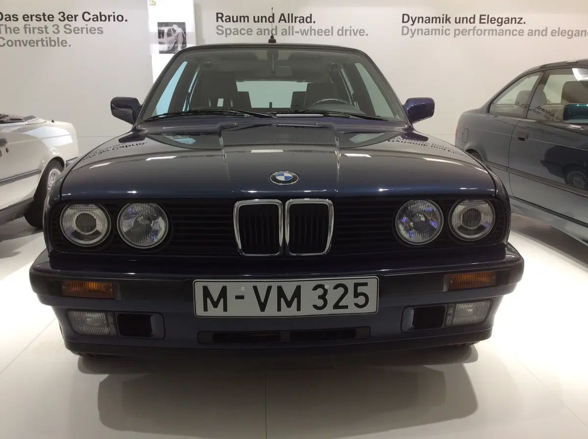 100 anni BMW, in viaggio tra i modelli più leggendari di sempre [Video] (2)
