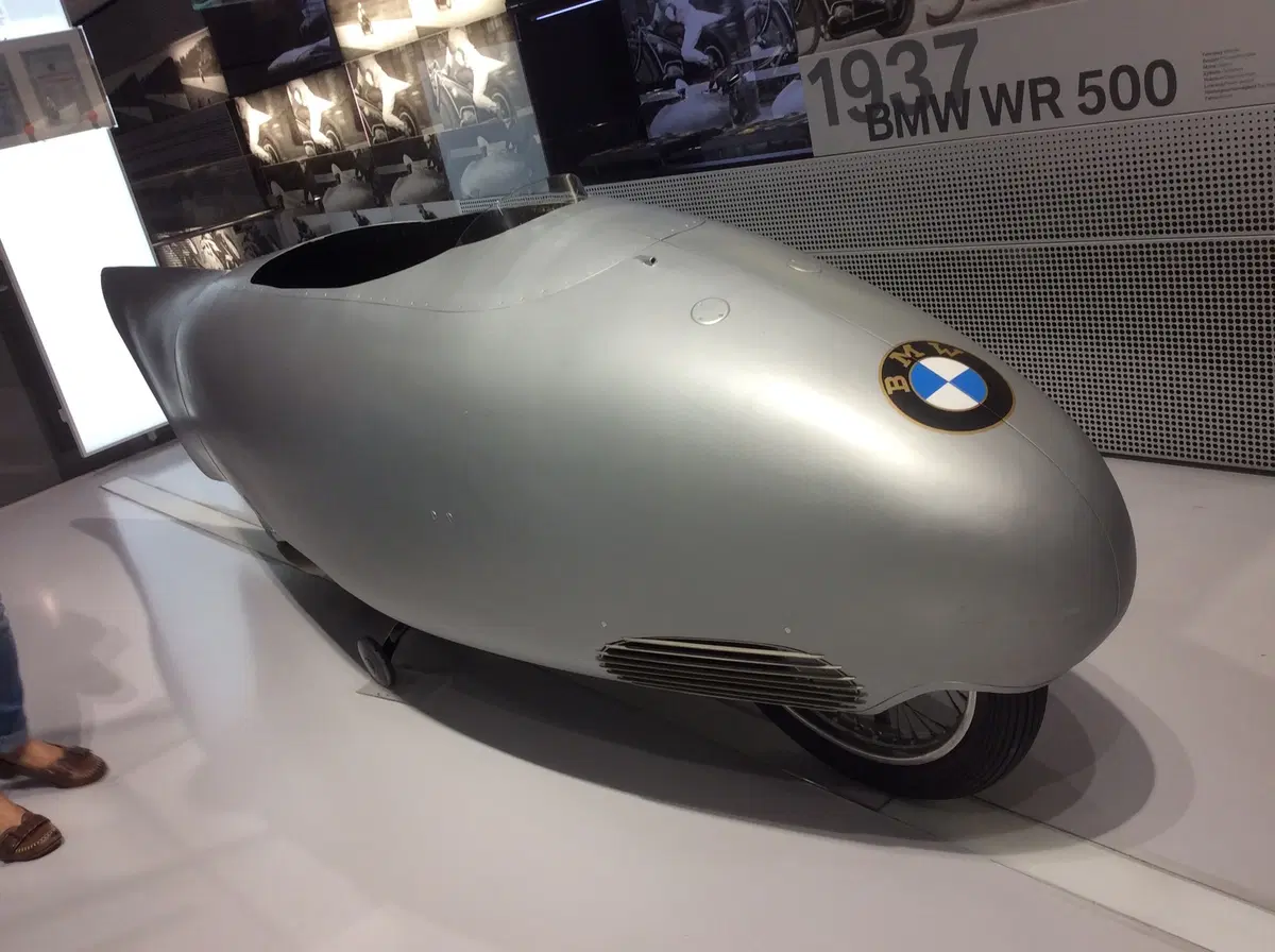 100 anni BMW, in viaggio tra i modelli più leggendari di sempre [Video] (22)