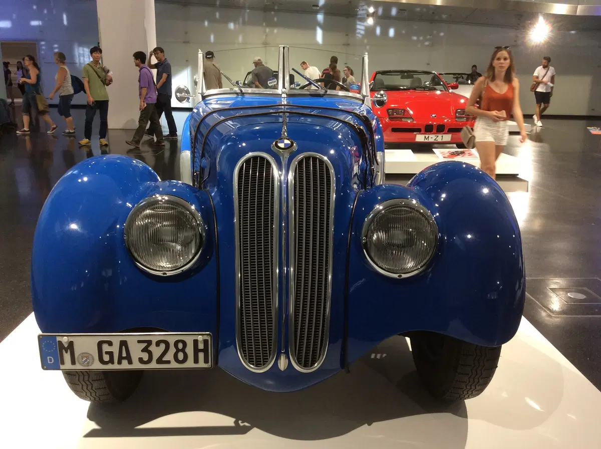 100 anni BMW, in viaggio tra i modelli più leggendari di sempre [Video] (40)