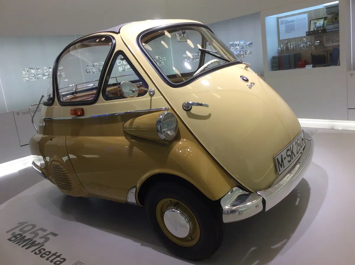 100 anni BMW, in viaggio tra i modelli più leggendari di sempre [Video] (41)