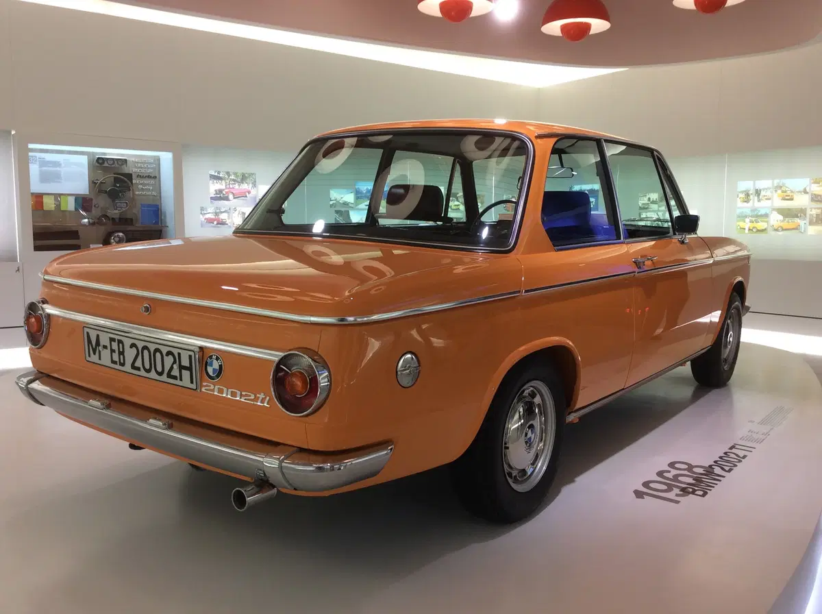 100 anni BMW, in viaggio tra i modelli più leggendari di sempre [Video] (46)