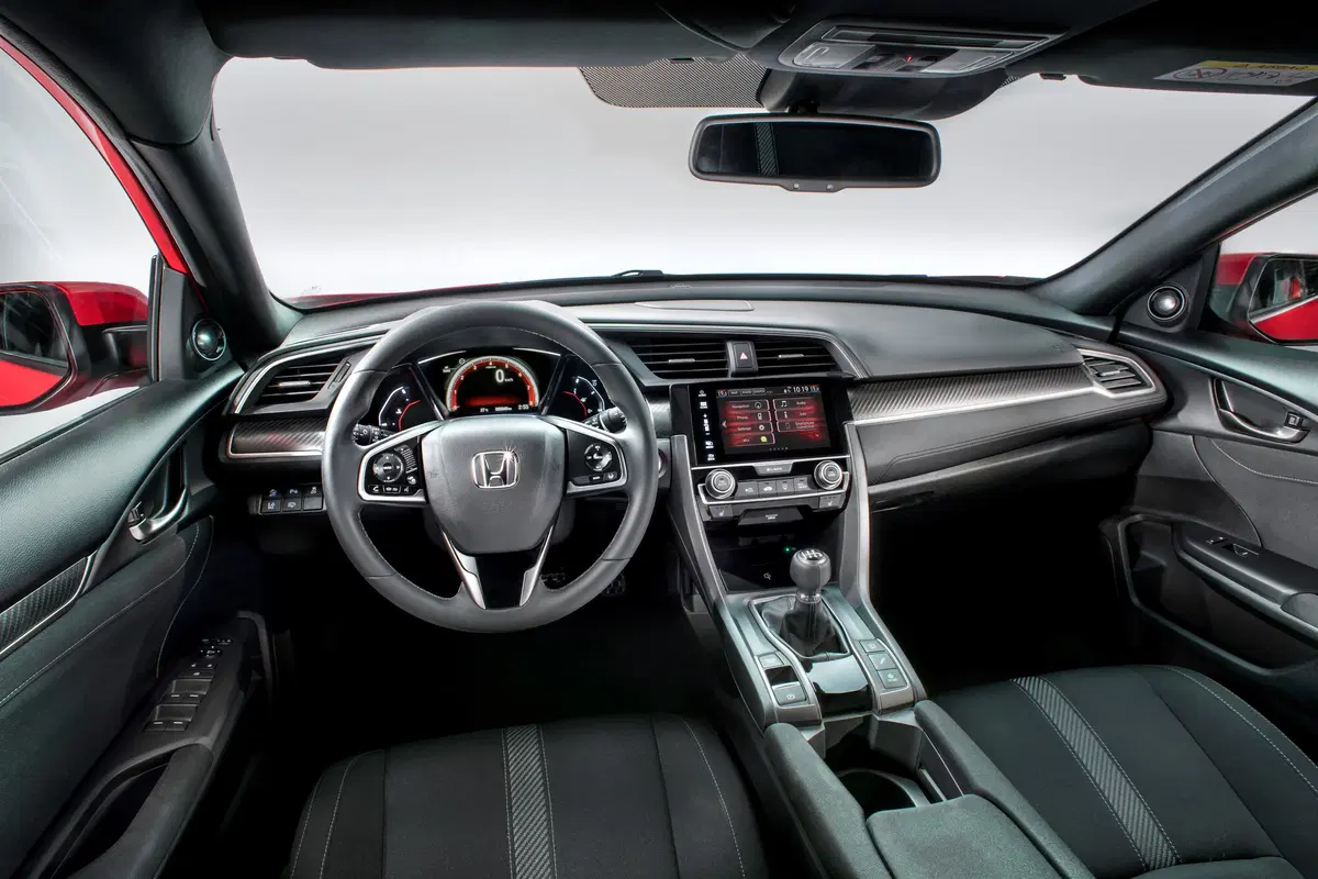 Honda Civic, la decima generazione al debutto al Salone di Parigi 2016 (10)