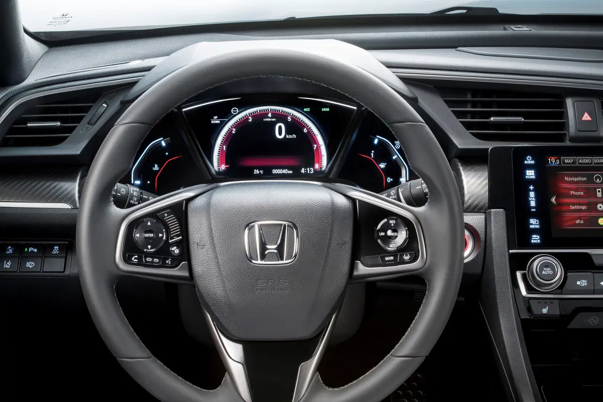Honda Civic, la decima generazione al debutto al Salone di Parigi 2016 (12)