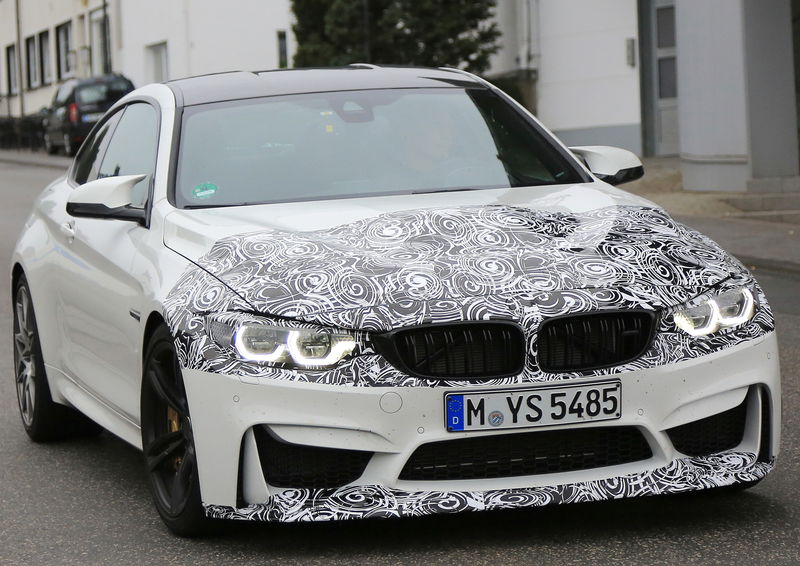 BMW M4 facelift: le foto spia della coup&eacute; dell&#039;Elica