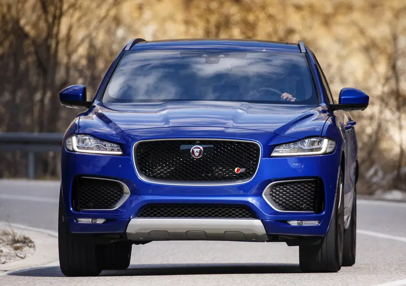 Jaguar al Salone di Parigi 2016