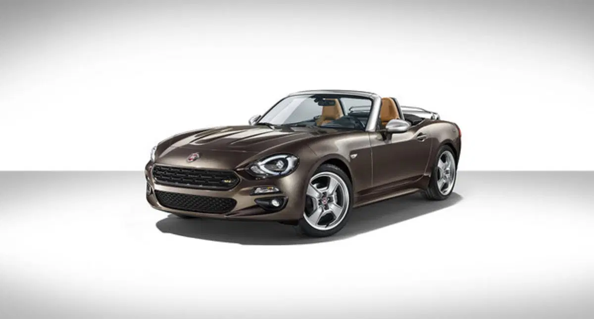 Fiat 124 Spider America: a Parigi arriva un omaggio al passato
