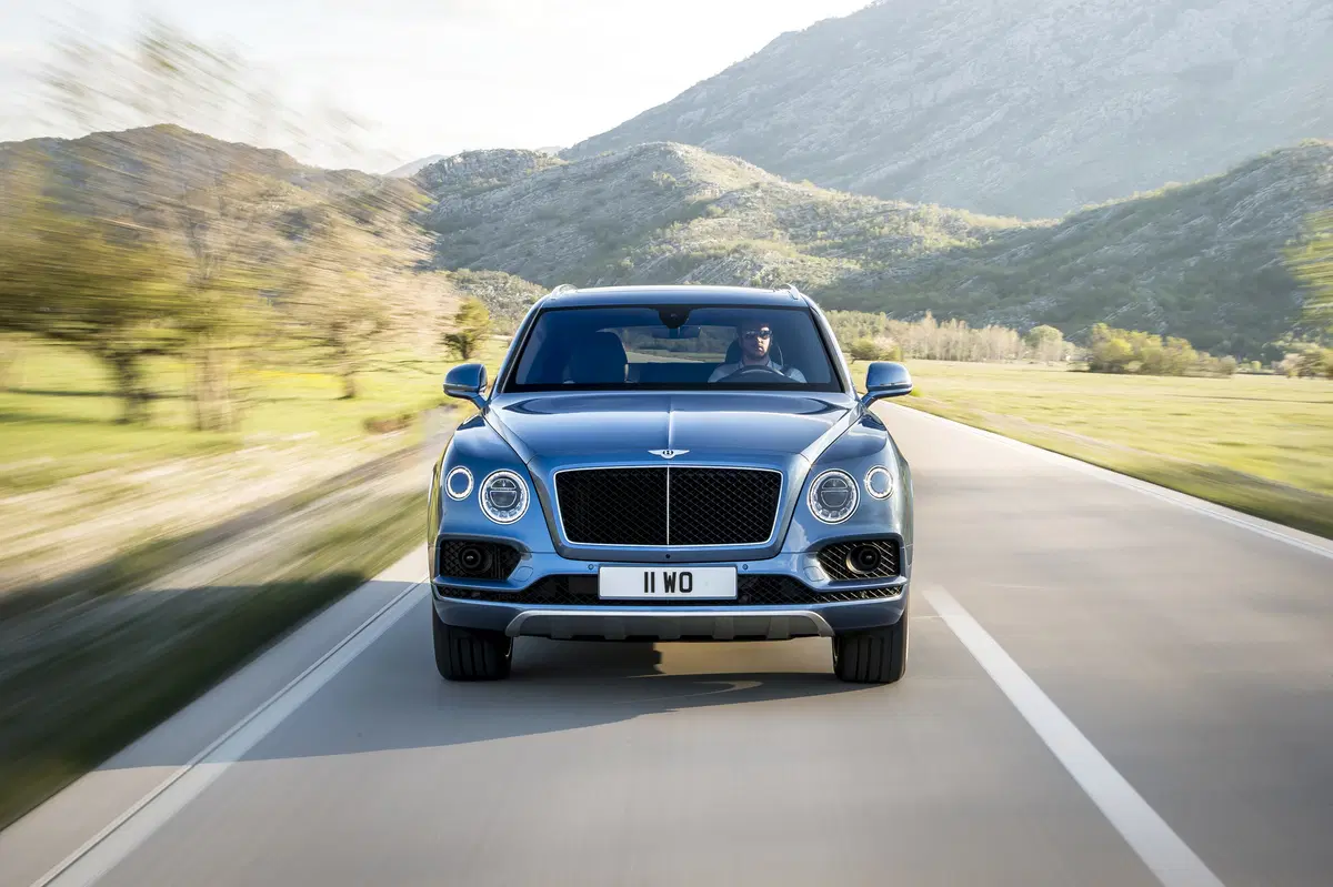 Bentley Bentayga Diesel: c'è sempre una prima volta (2)