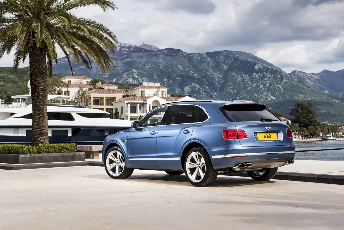 Bentley Bentayga Diesel: c'è sempre una prima volta (4)