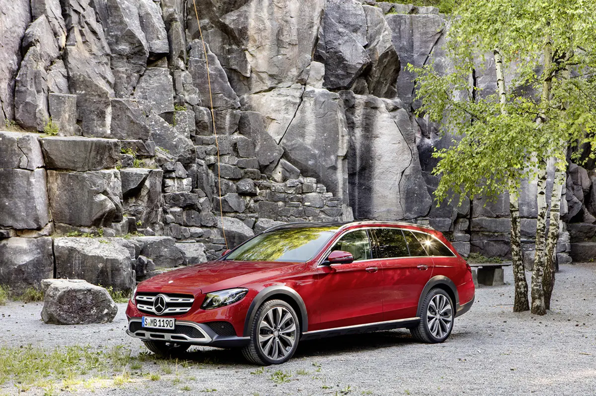 Nuova Mercedes Classe E All-Terrain: in arrivo a Parigi (11)