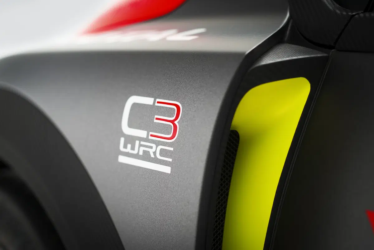 Citroen C3 WRC Concept. Forza e Bellezza a Parigi (13)
