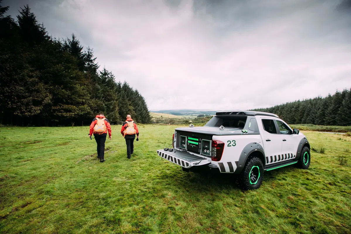 Nissan Navara EnGuard Concept, pick up 4WD da soccorso (6)
