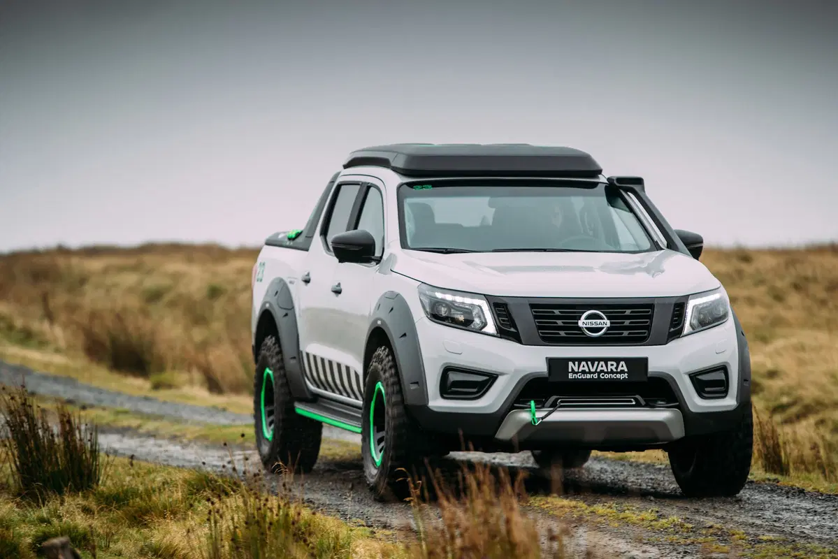 Nissan Navara EnGuard Concept, pick up 4WD da soccorso (7)