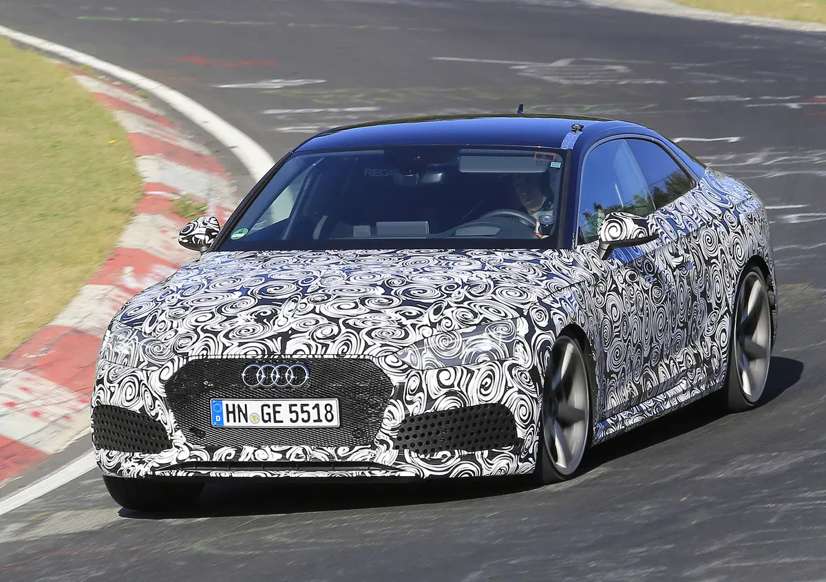 Nuova Audi RS5: le foto spia