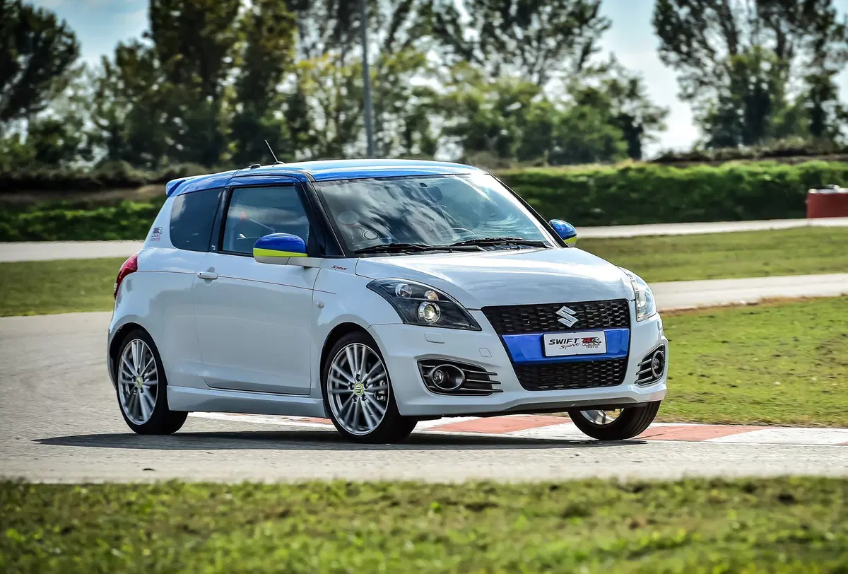 Suzuki Swift GSX-RR | Test drive #AMboxing (7)