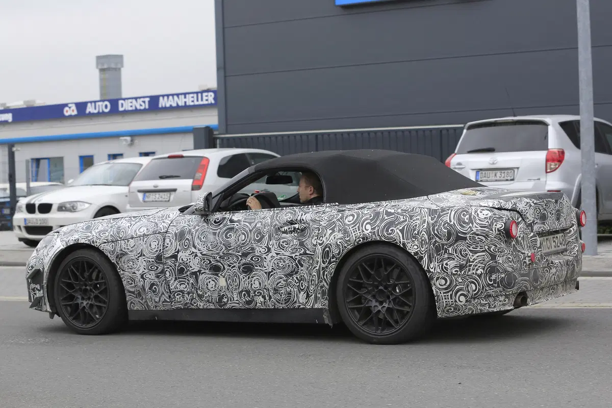 Nuova BMW Z5: ancora foto spia, questa volta al Ring (4)